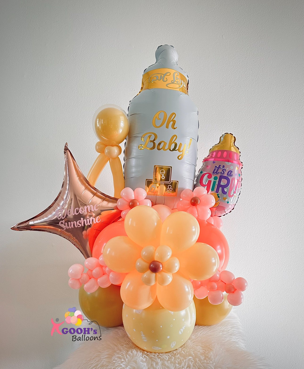 It’s a girl! baby shower ( bottle )  table centrepiece